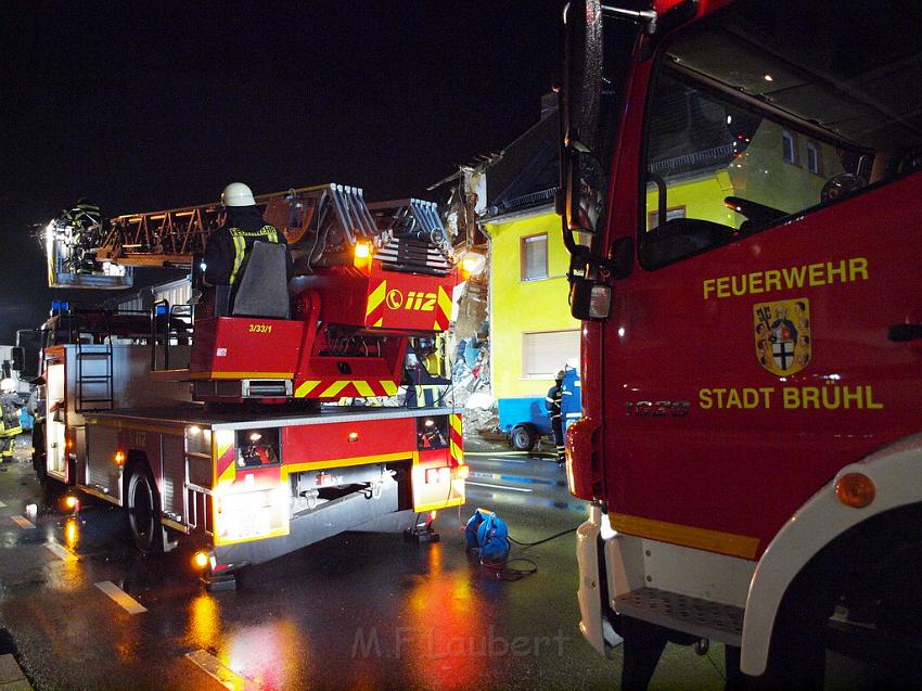 Hausexplosion Bruehl bei Koeln Pingsdorferstr P242.JPG